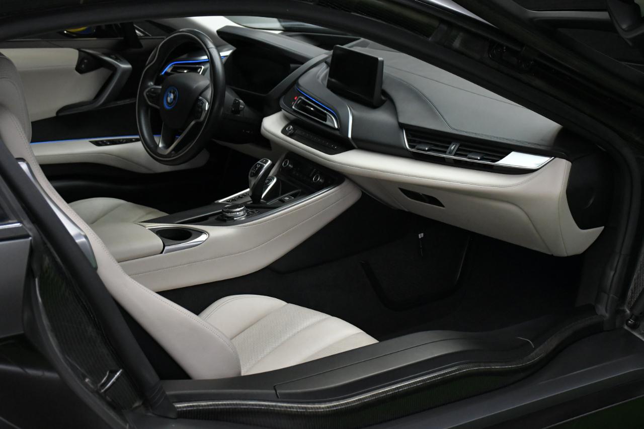 BMW i8 2D Coupe 2016