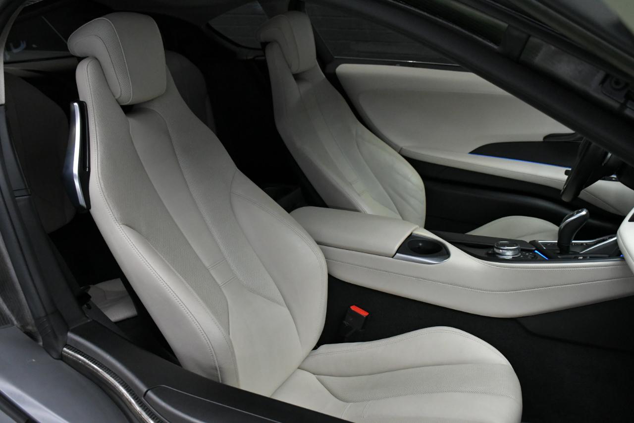 BMW i8 2D Coupe 2016