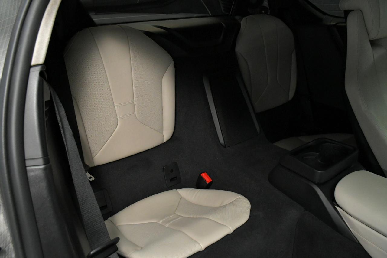 BMW i8 2D Coupe 2016