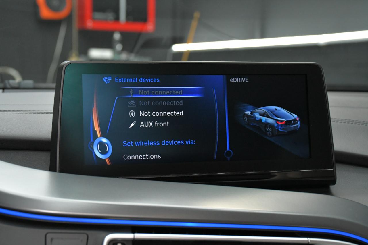 BMW i8 2D Coupe 2016