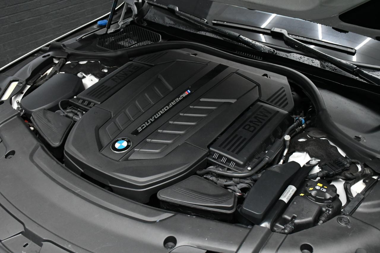 BMW 7-Series M760i xDrive 2018