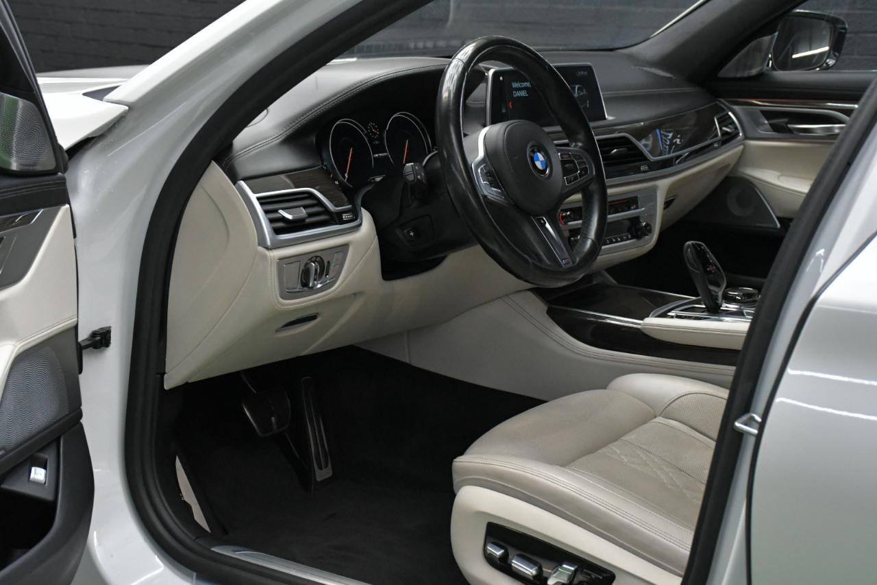 BMW 7-Series M760i xDrive 2018