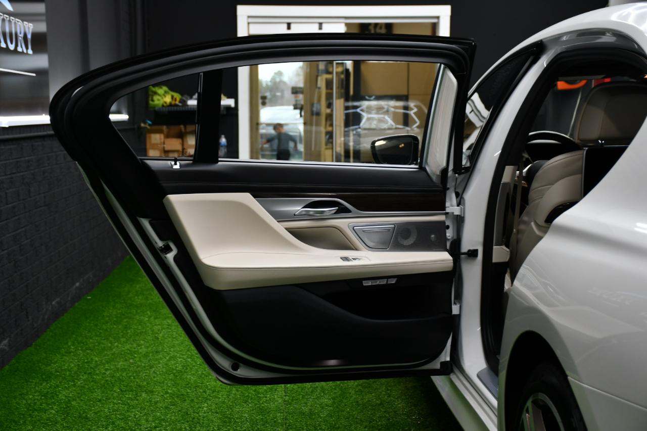 BMW 7-Series M760i xDrive 2018