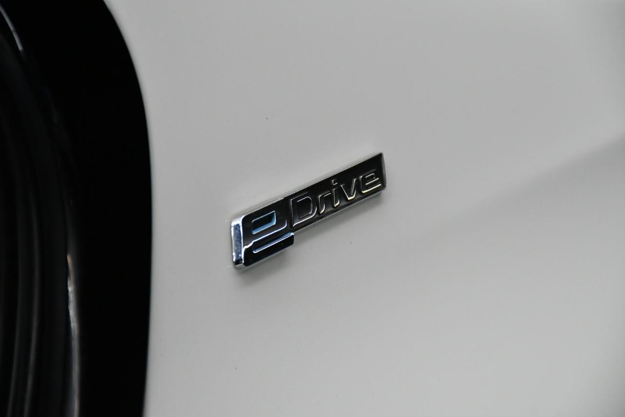 BMW 3-Series 330e iPerformance Sedan 2018