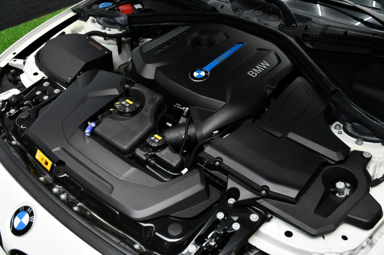 BMW 3-Series 330e iPerformance Sedan 2018