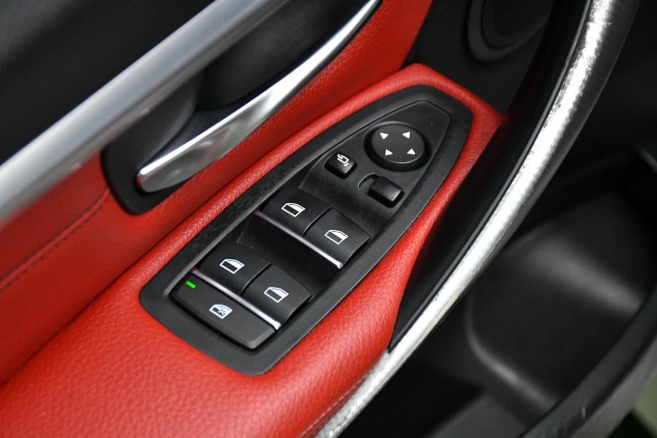 BMW 3-Series 330e iPerformance Sedan 2018