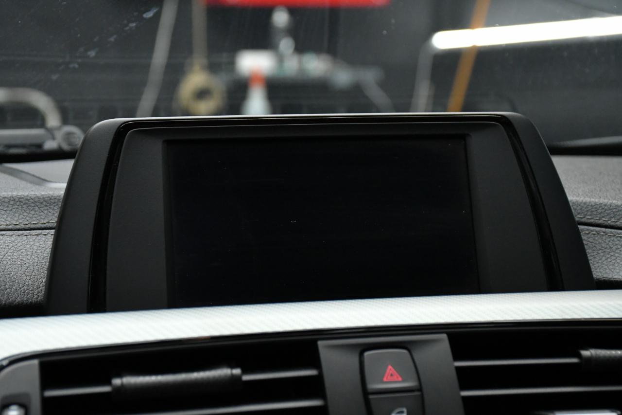 BMW 3-Series 330e iPerformance Sedan 2018