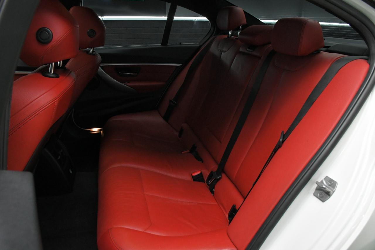 BMW 3-Series 330e iPerformance Sedan 2018