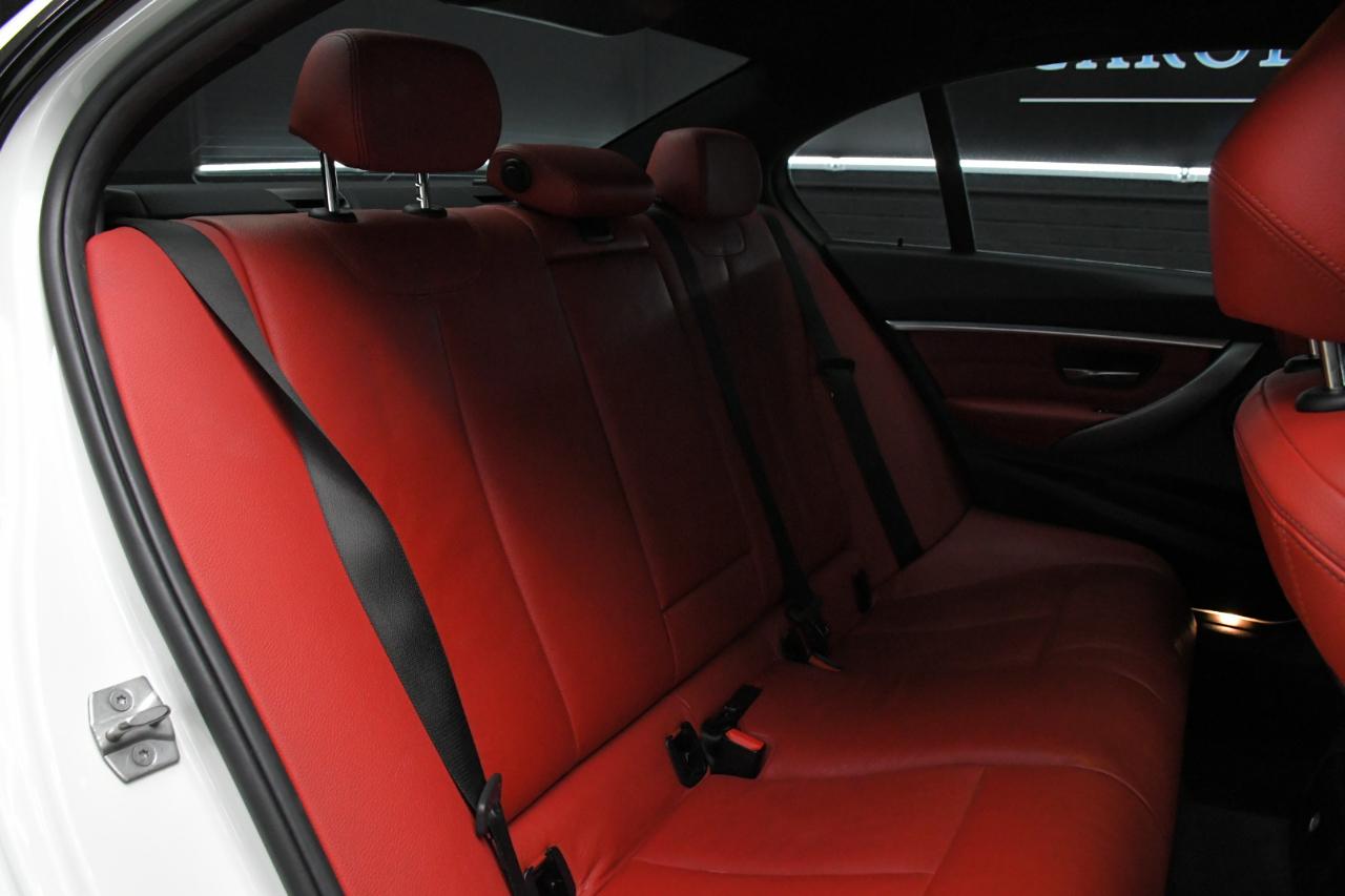 BMW 3-Series 330e iPerformance Sedan 2018