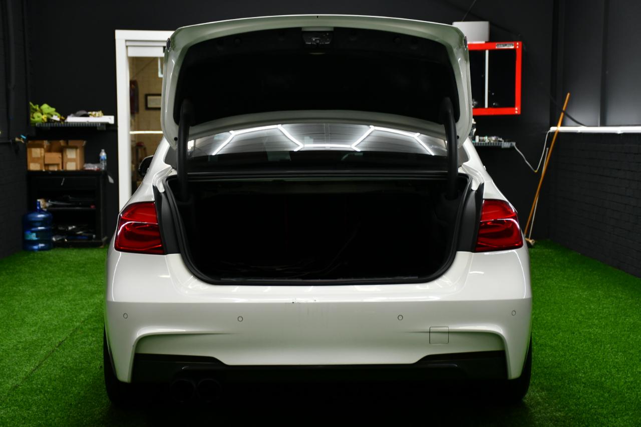 BMW 3-Series 330e iPerformance Sedan 2018