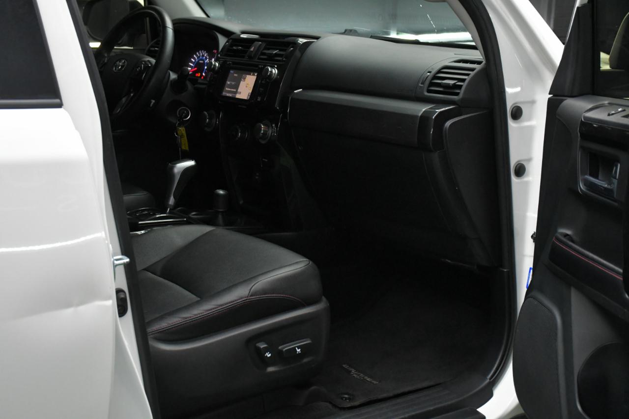 Toyota 4Runner TRD Pro 4D SUV 4WD V6 2016