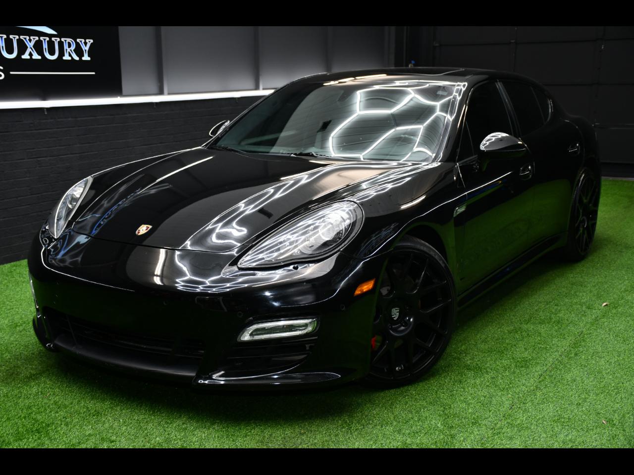 Porsche Panamera GTS 2013
