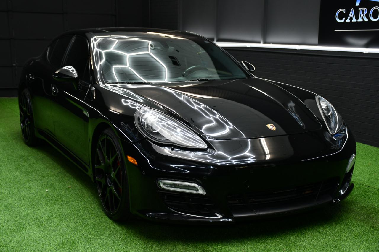 Porsche Panamera GTS 2013