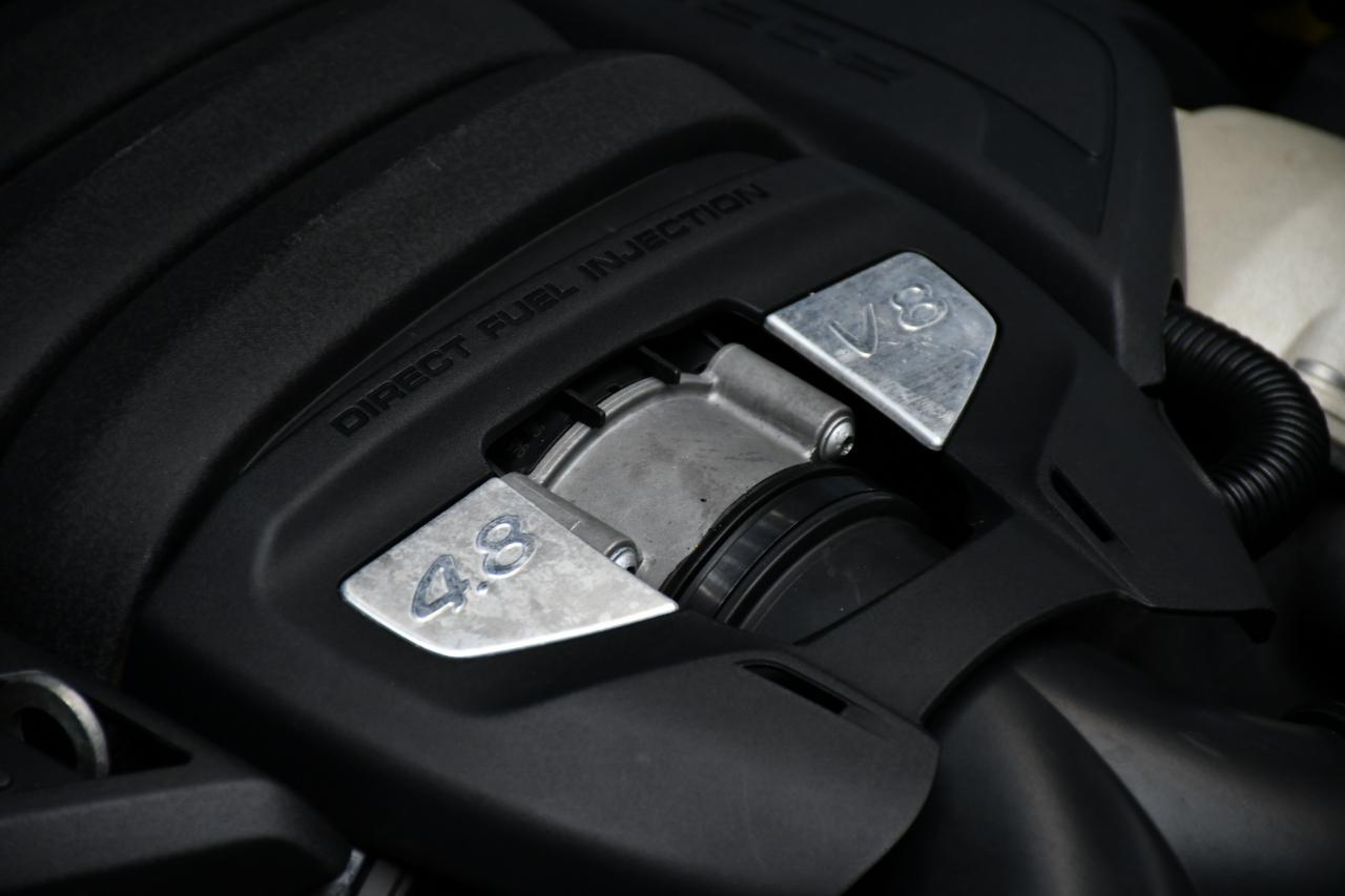 Porsche Panamera GTS 2013