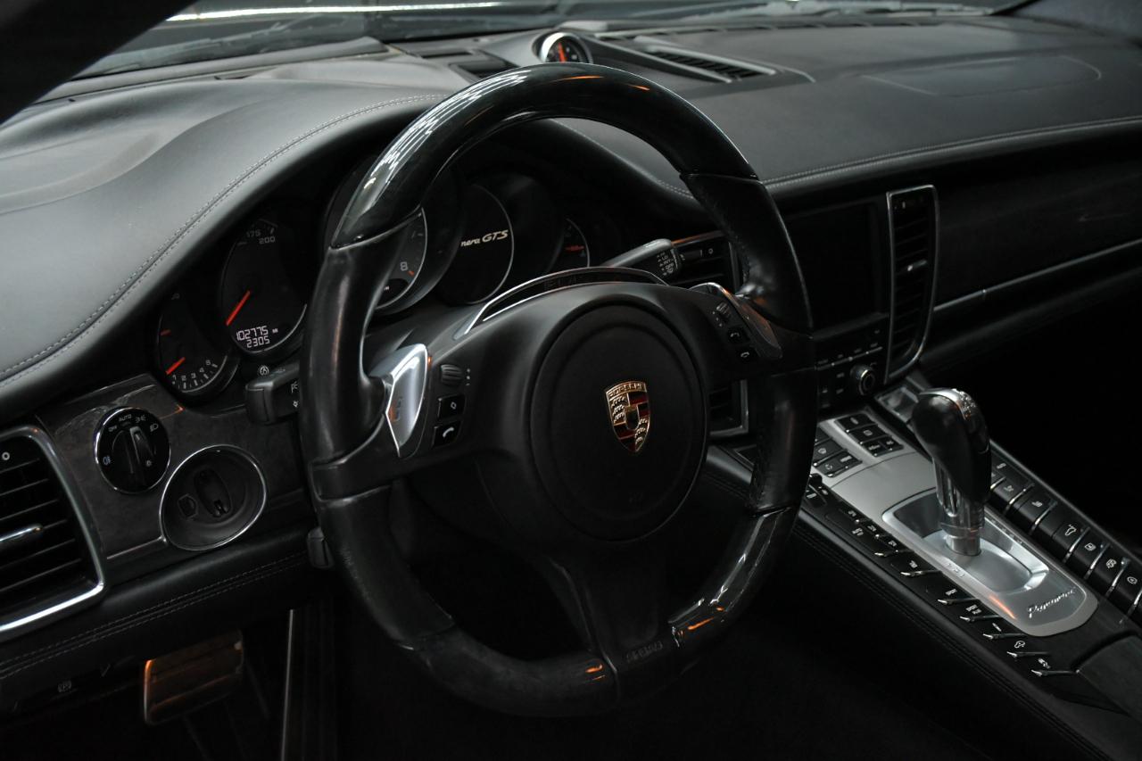Porsche Panamera GTS 2013
