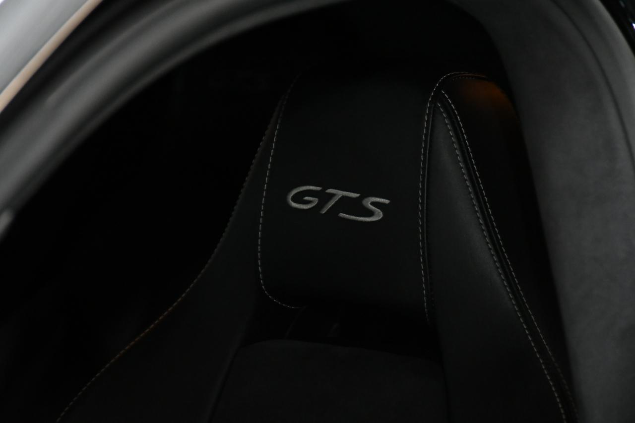 Porsche Panamera GTS 2013