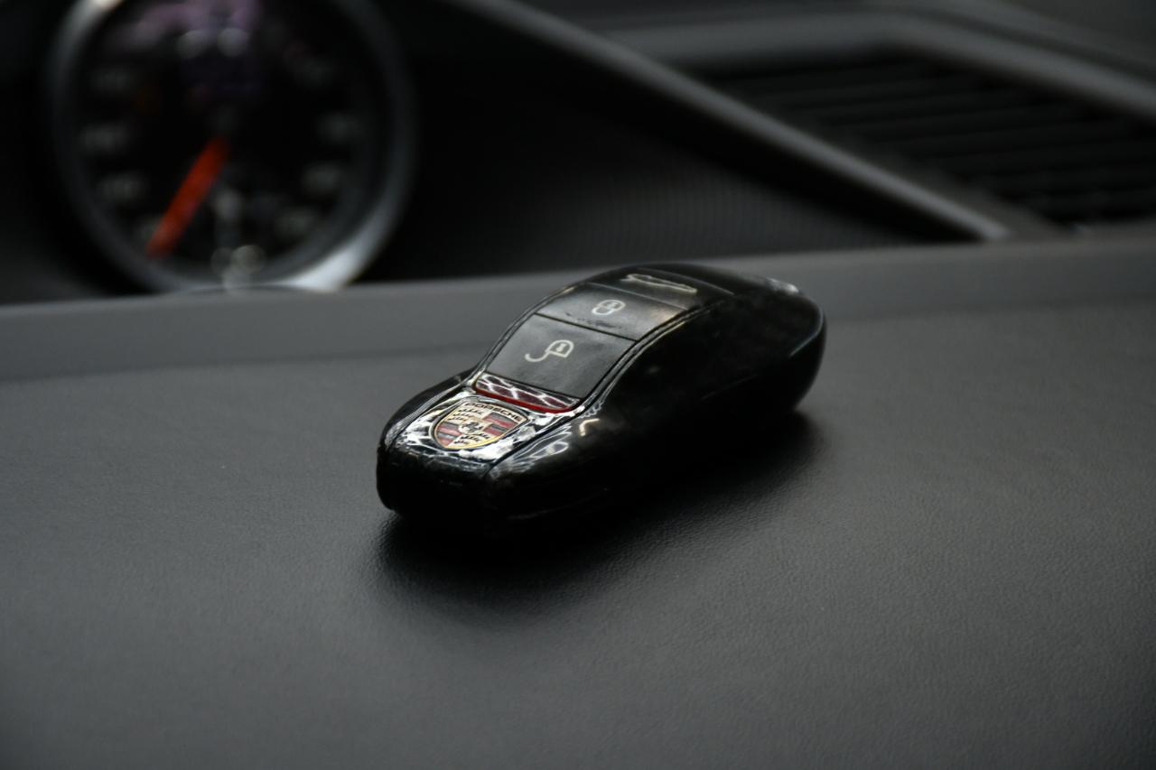 Porsche Panamera GTS 2013