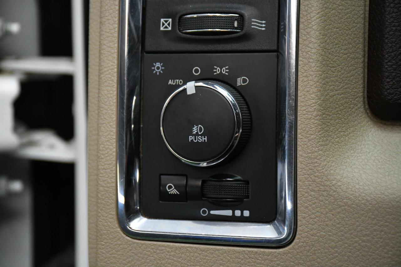 RAM 3500 Longhorn Mega Cab 4WD DRW 2014