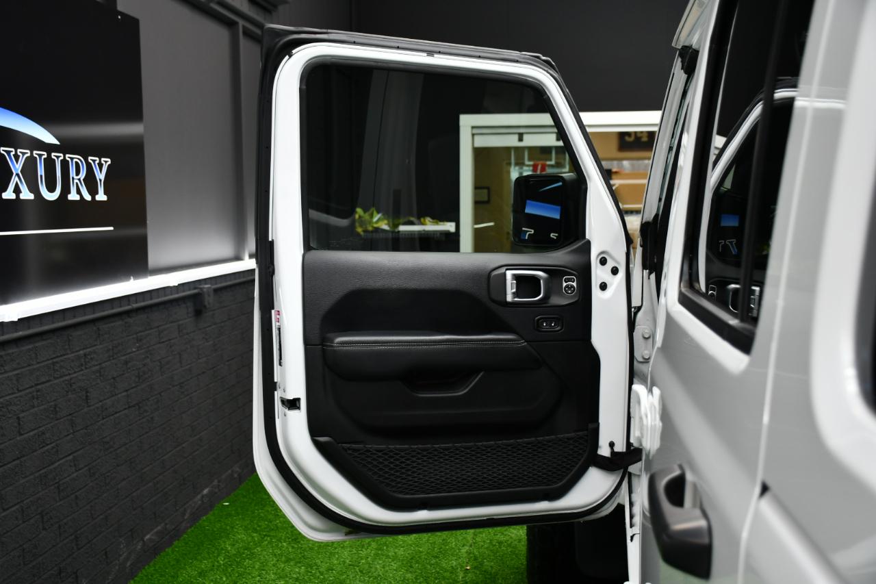 Jeep Wrangler Unlimited Sahara 2018