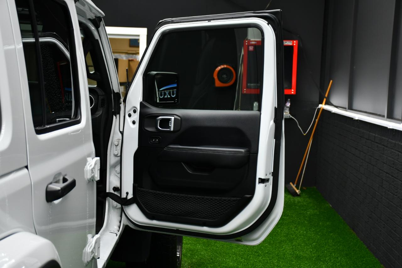 Jeep Wrangler Unlimited Sahara 2018