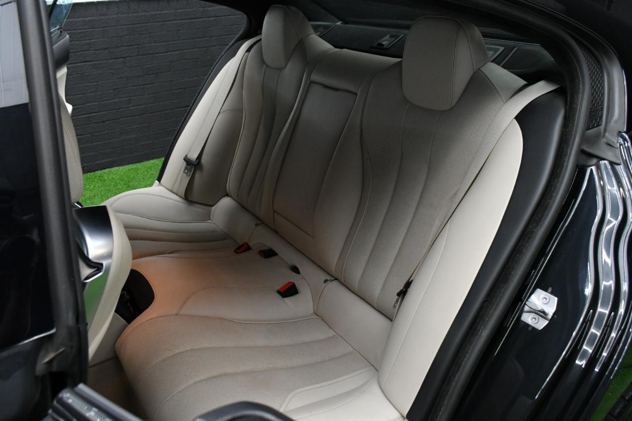 BMW 6-Series Gran Coupe 650i xDrive 2015