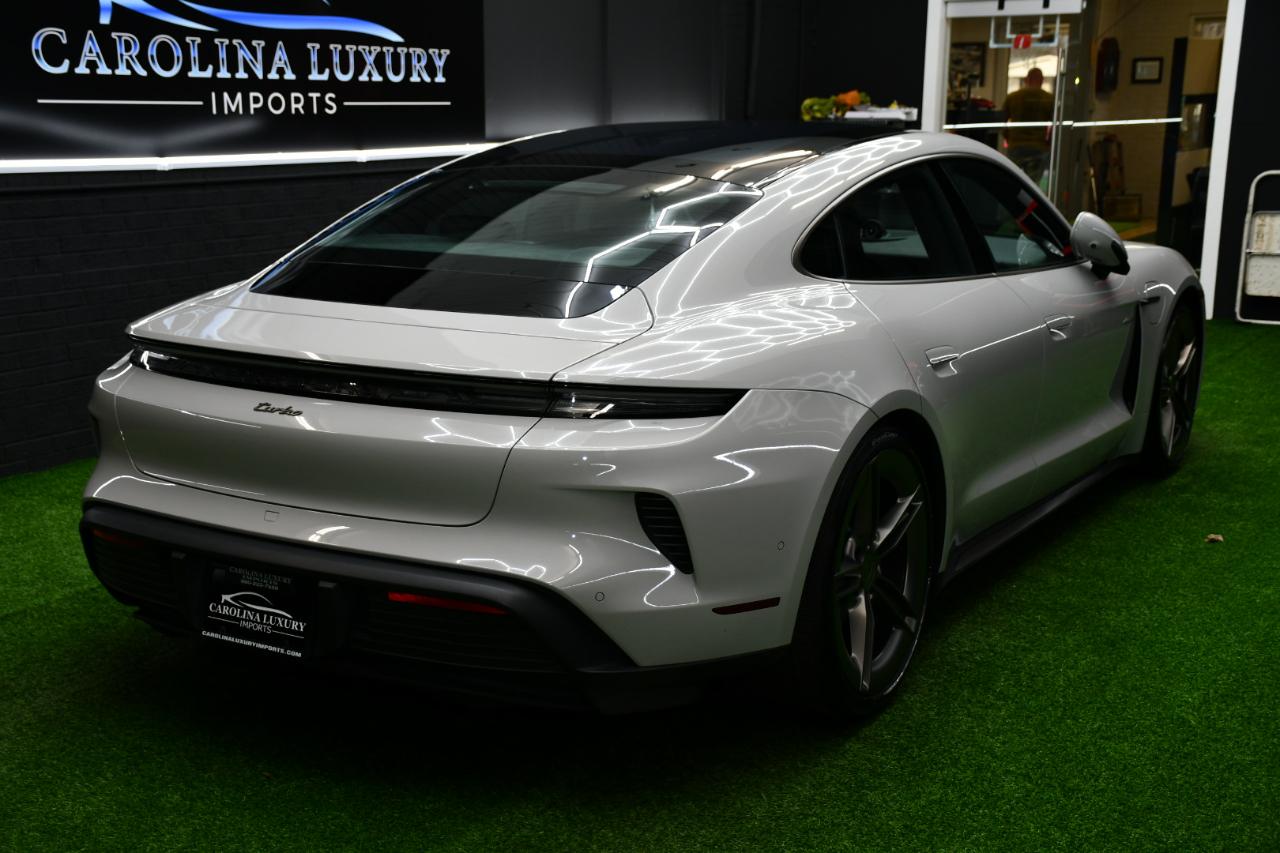 Porsche Taycan Turbo 2025