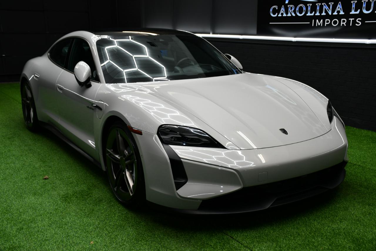 Porsche Taycan Turbo 2025