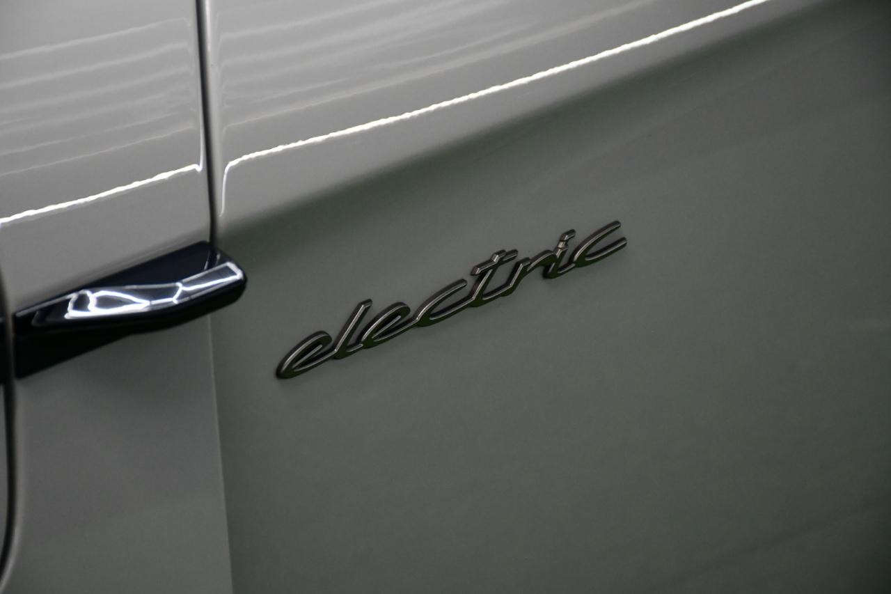 Porsche Taycan Turbo 2025