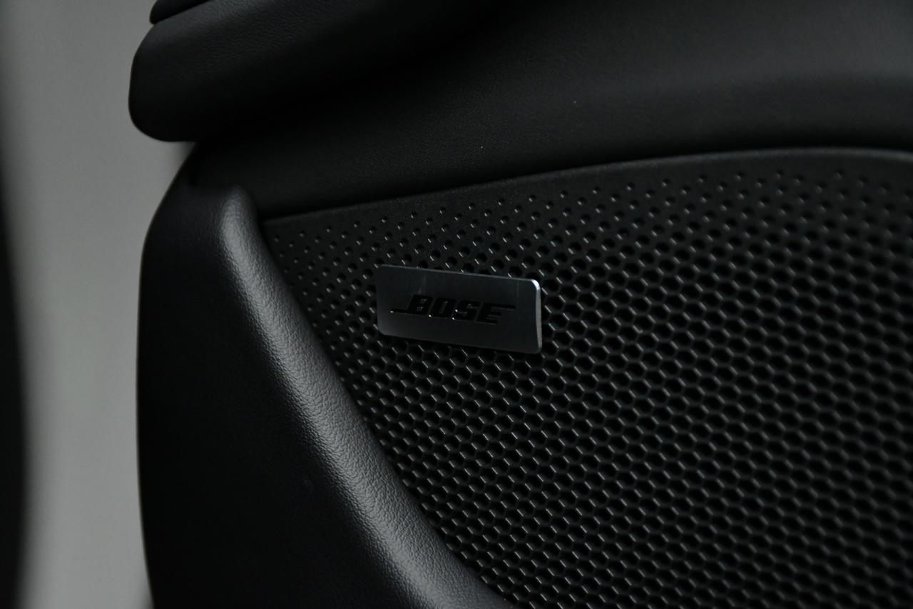 Porsche Taycan Turbo 2025