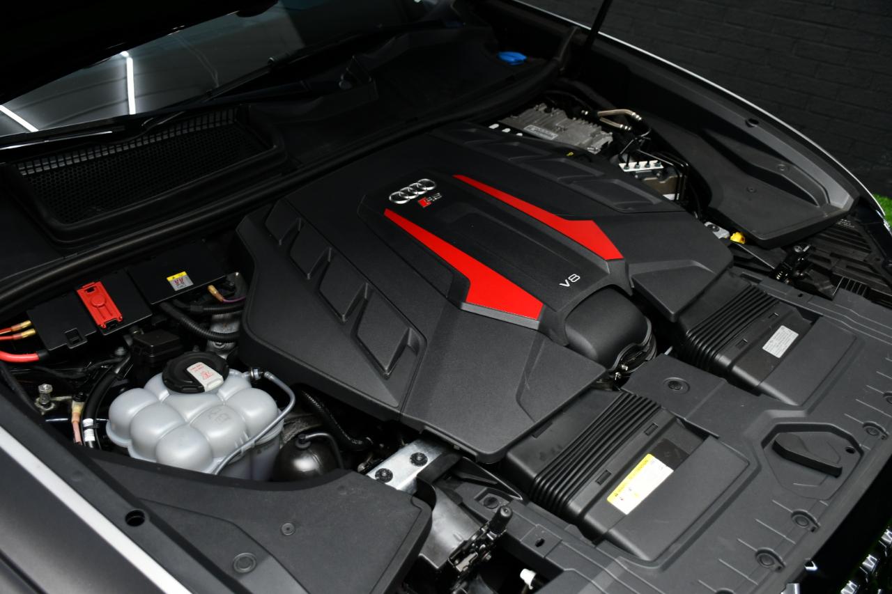 Audi RS Q8 4.0 quattro 2021