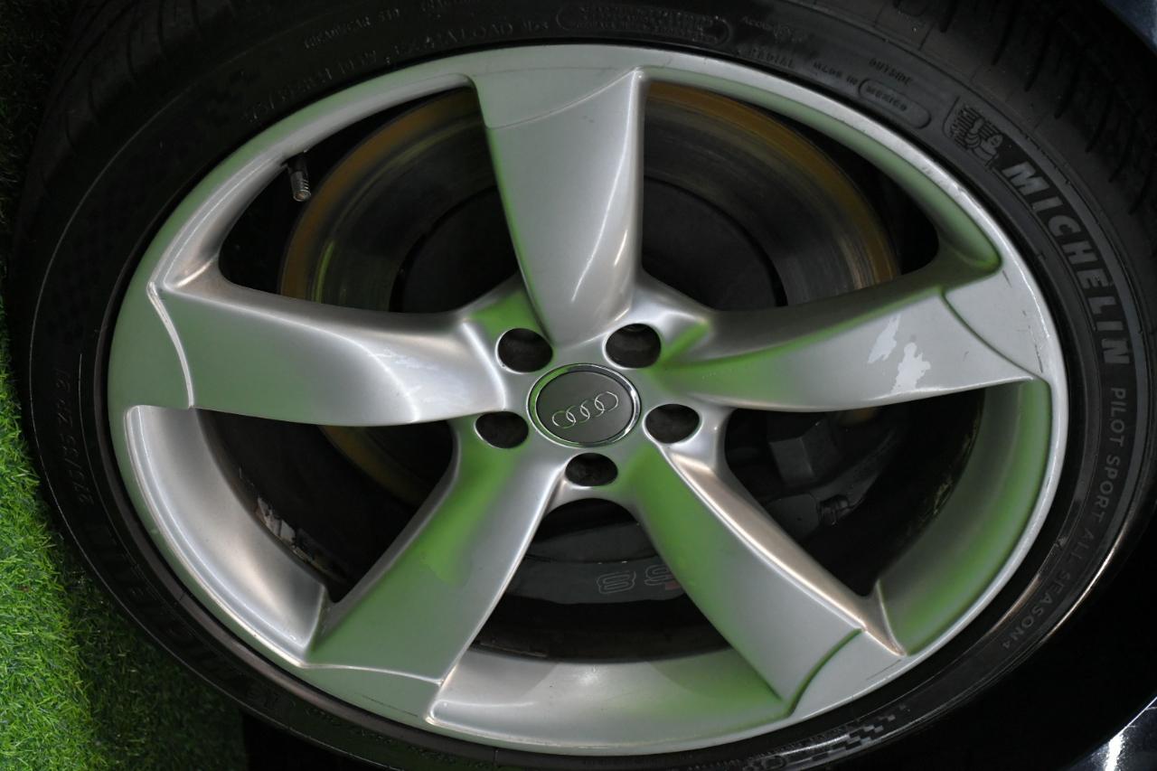 Audi S8 4.0 Sedan quattro Tiptronic 2013