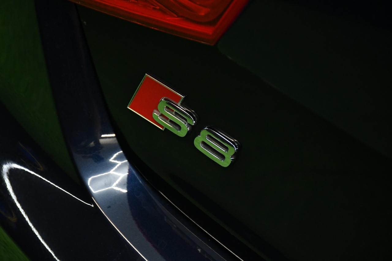 Audi S8 4.0 Sedan quattro Tiptronic 2013