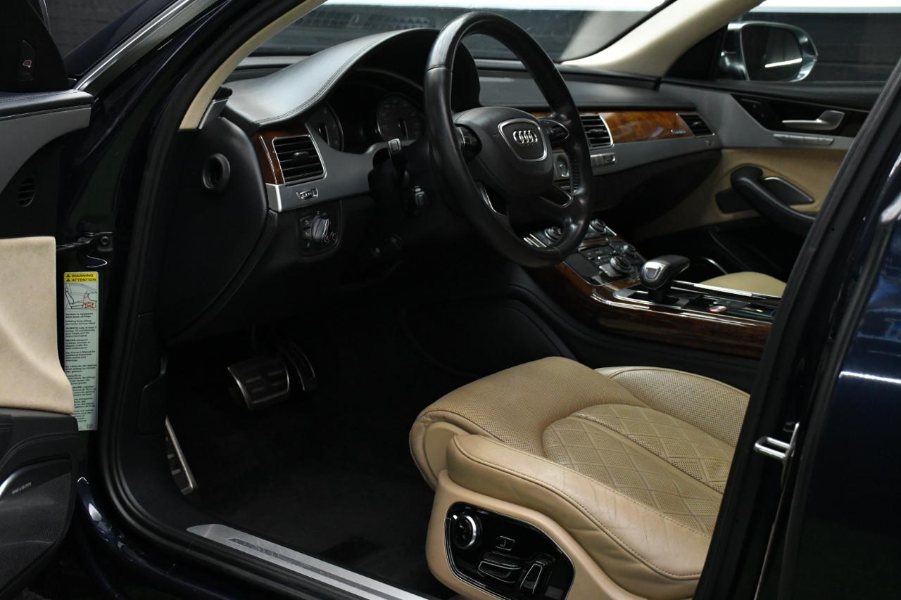 Audi S8 4.0 Sedan quattro Tiptronic 2013