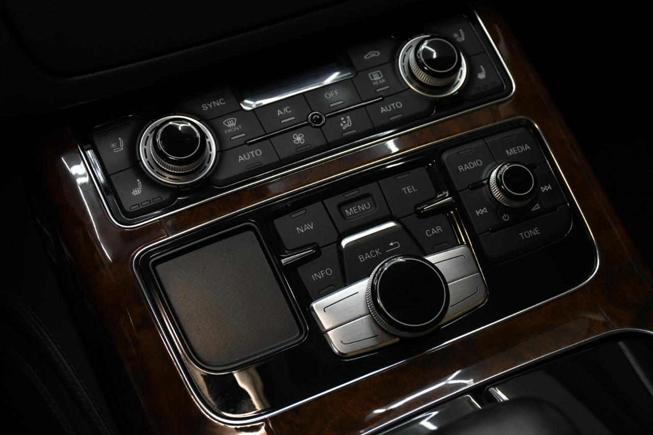 Audi S8 4.0 Sedan quattro Tiptronic 2013