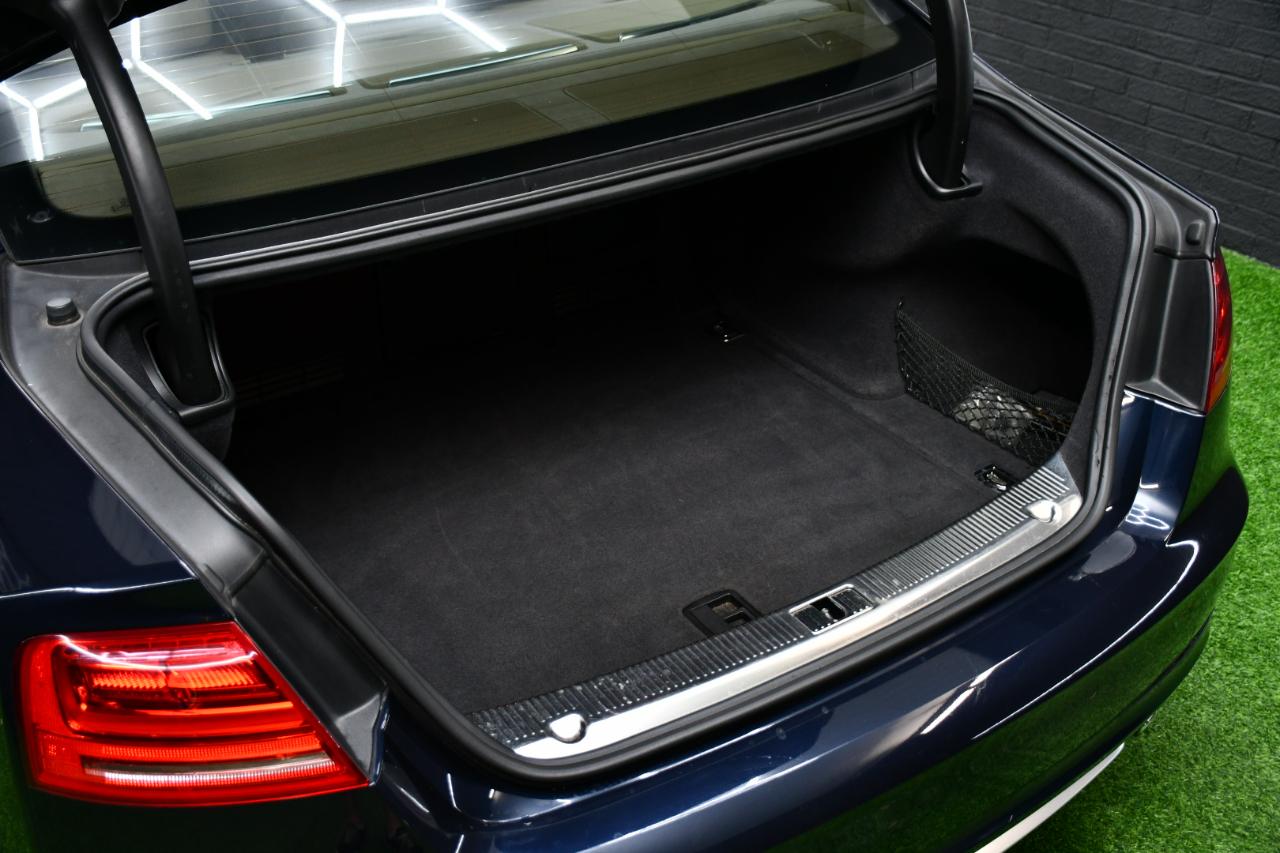 Audi S8 4.0 Sedan quattro Tiptronic 2013