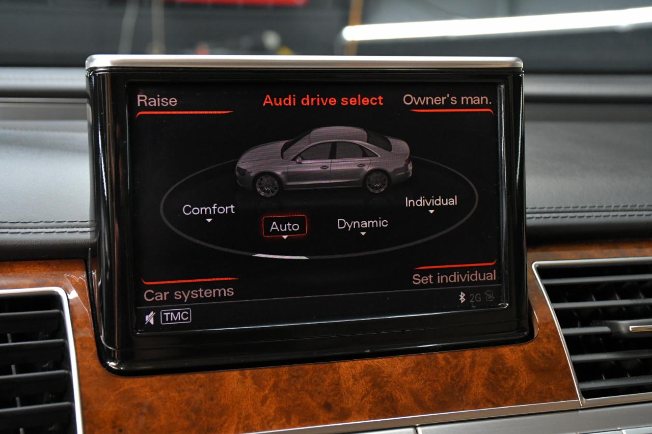 Audi S8 4.0 Sedan quattro Tiptronic 2013