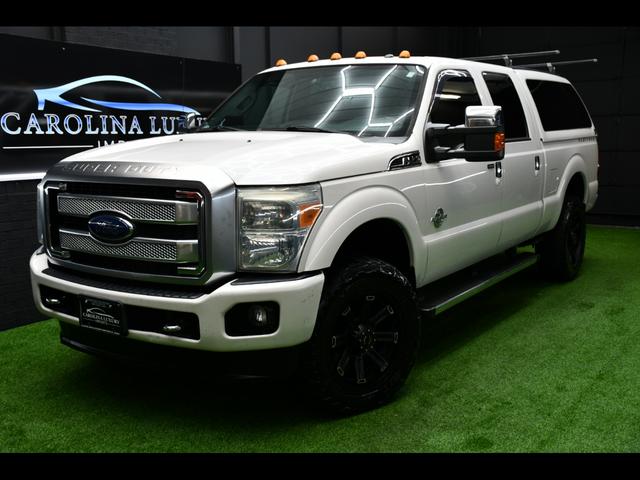 White 2016 Ford F-250 Super Duty Platinum Crew Cab 4WD Pickup Truck Four-Wheel Drive Automatic