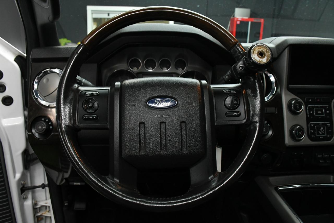 Ford F-250 SD Platinum Crew Cab 4WD 2016