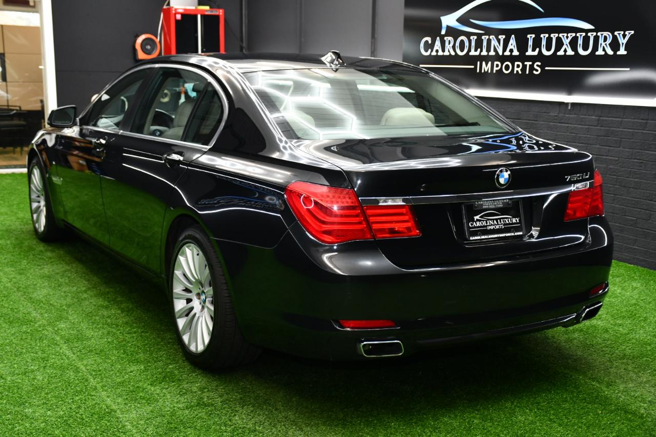 BMW 7-Series 750Li xDrive 2010