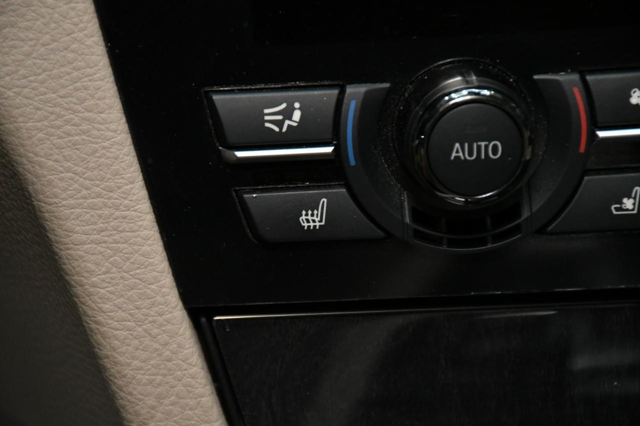 BMW 7-Series 750Li xDrive 2010