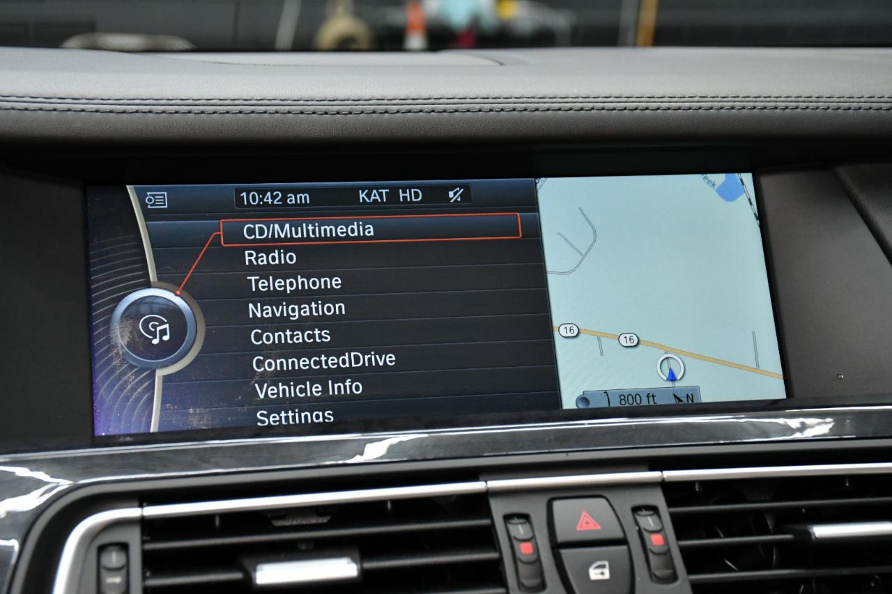 BMW 7-Series 750Li xDrive 2010