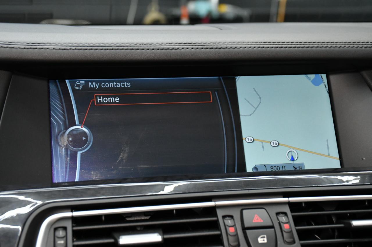 BMW 7-Series 750Li xDrive 2010