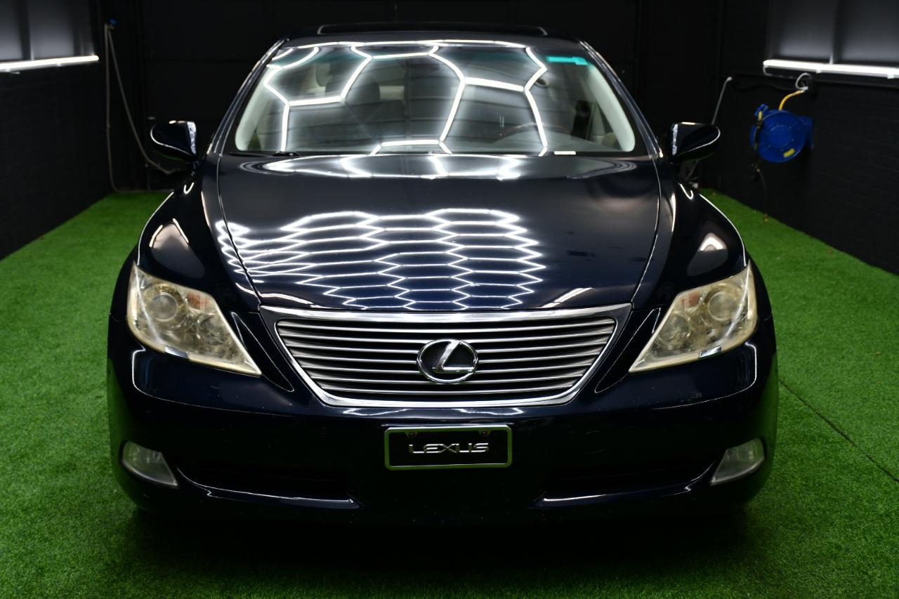 Lexus LS 460 Luxury Sedan 2007