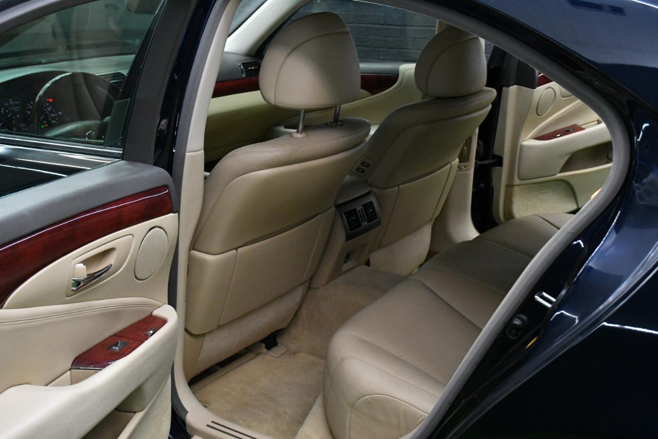 Lexus LS 460 Luxury Sedan 2007