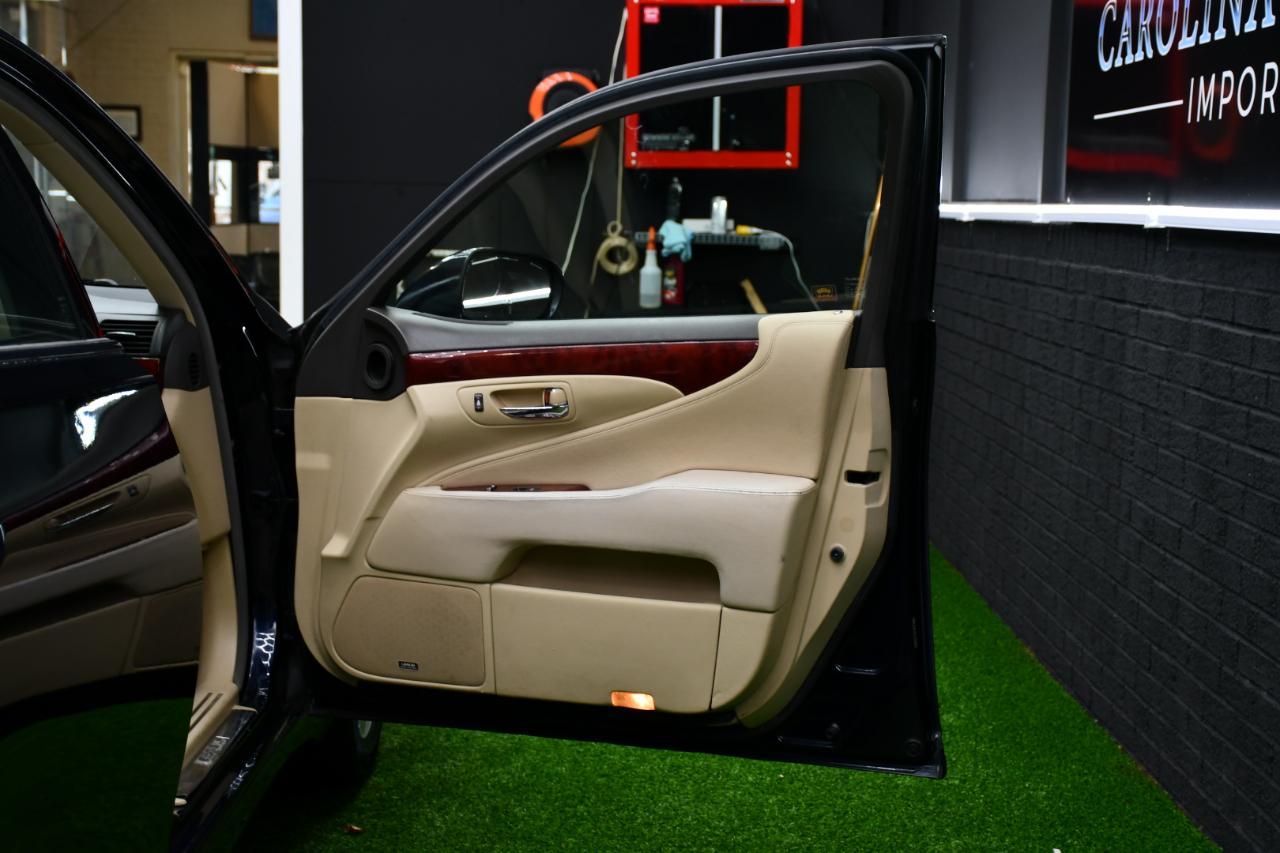 Lexus LS 460 Luxury Sedan 2007