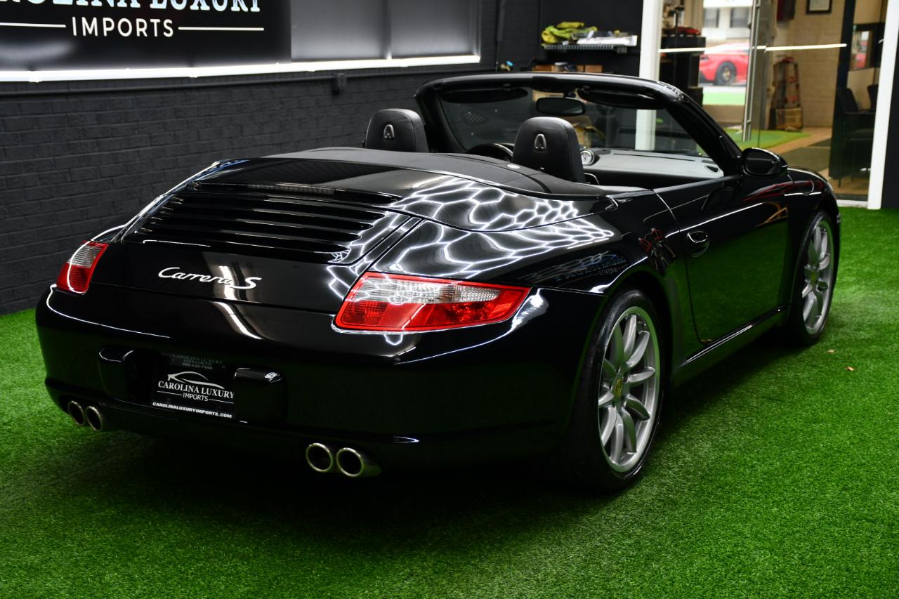 Porsche 911 Carrera S Cabriolet 2006