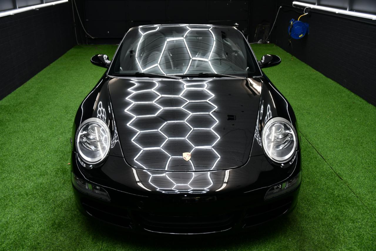 Porsche 911 Carrera S Cabriolet 2006