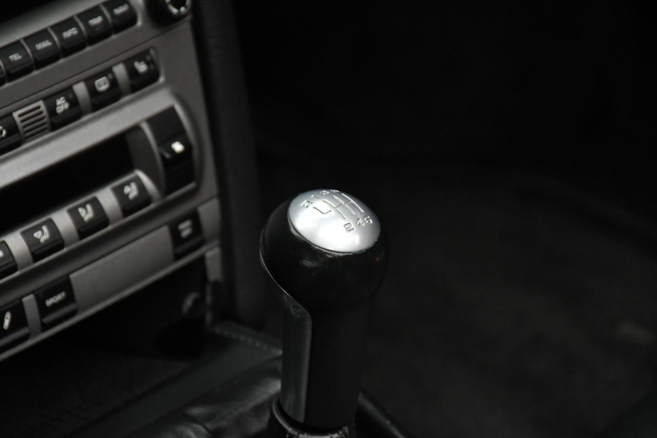 Porsche 911 Carrera S Cabriolet 2006