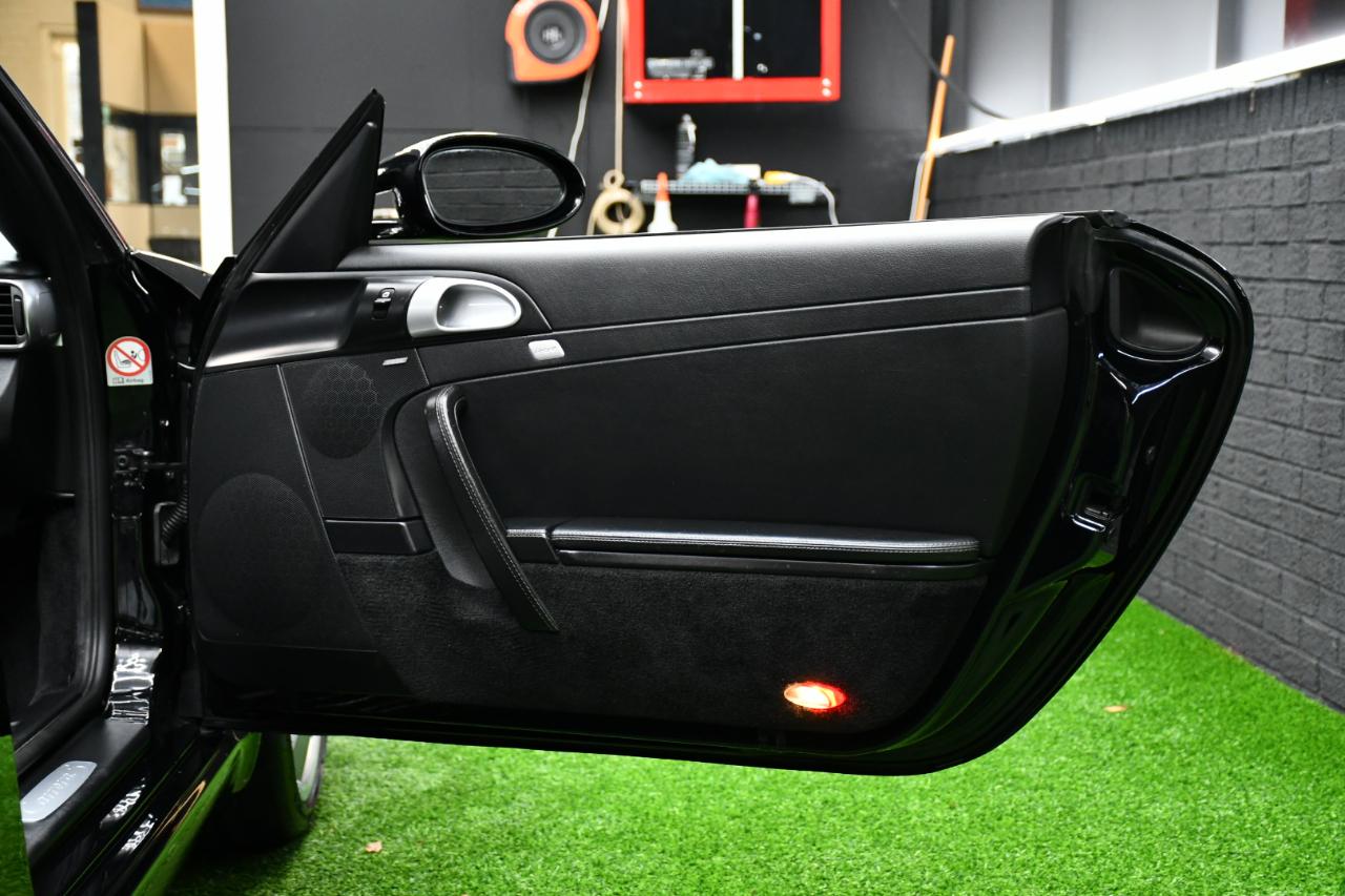 Porsche 911 Carrera S Cabriolet 2006