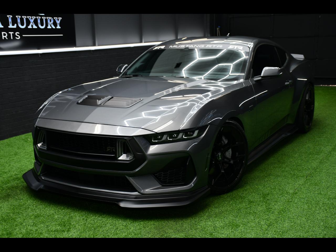 Ford Mustang  2024